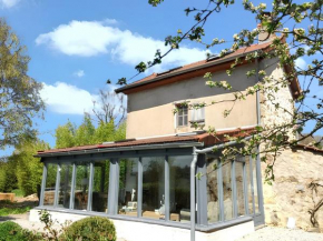 Maison charmante à Charron avec piscine partagée